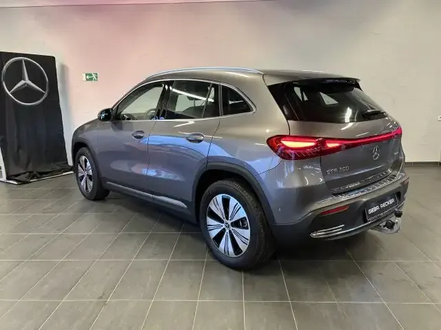 Mercedes-Benz EQA 300