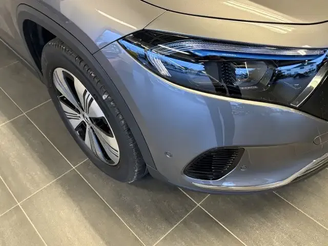 Mercedes-Benz EQA 300