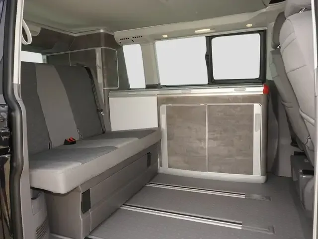 Volkswagen T6 California