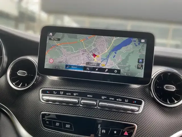 Mercedes-Benz V 250