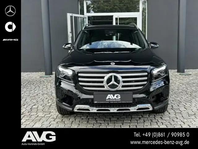 Mercedes-Benz GLB 200