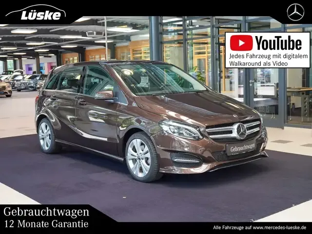 Mercedes-Benz B 180