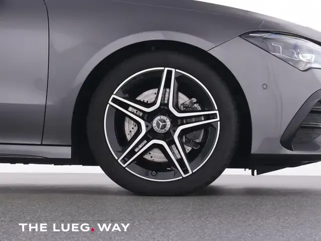 Mercedes-Benz CLA 200