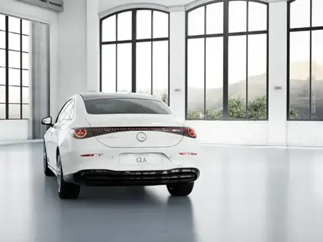 Mercedes-Benz CLA 350