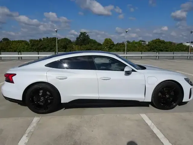 Audi e-tron GT