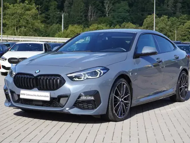 BMW 218