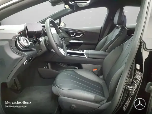 Mercedes-Benz EQE 300