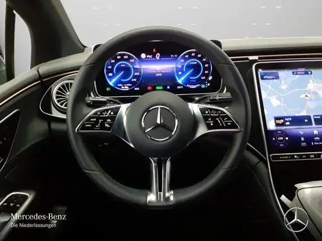 Mercedes-Benz EQE 300
