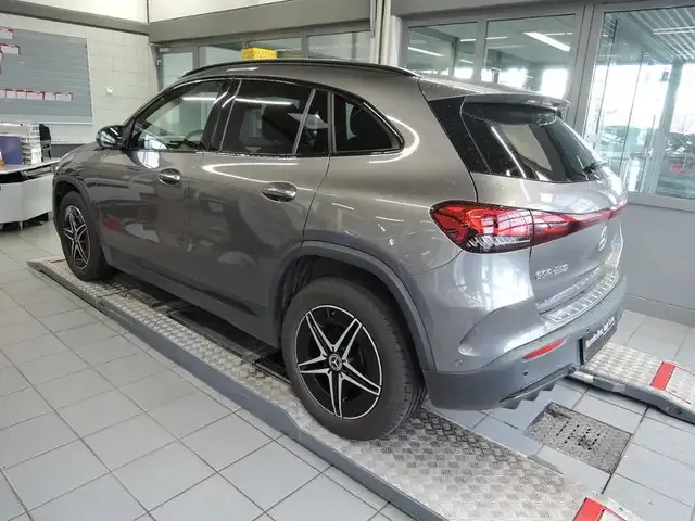 Mercedes-Benz EQA 250