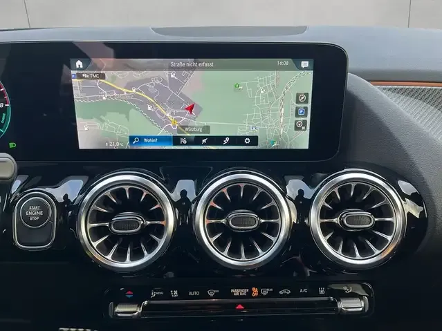 Mercedes-Benz GLA 250