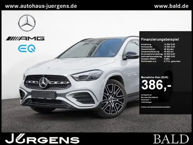 Mercedes-Benz GLA 220