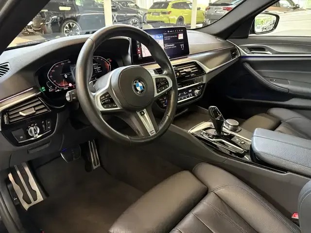 BMW 530