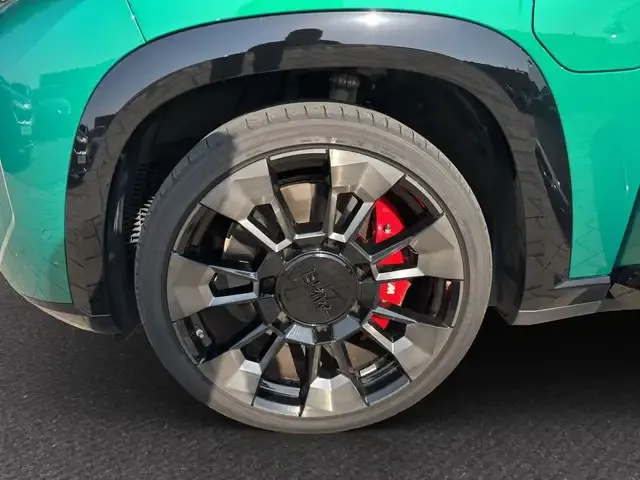 BMW XM