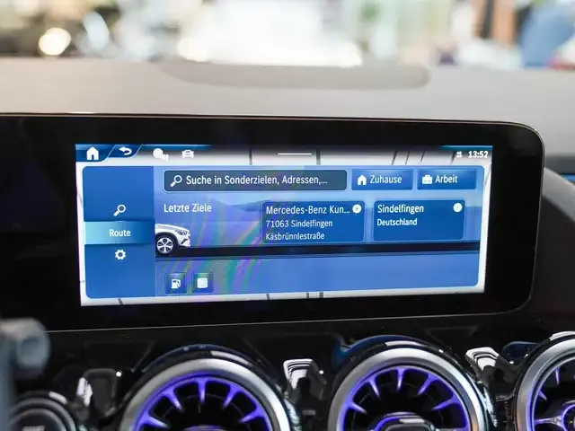 Mercedes-Benz GLA 200