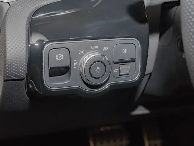 Mercedes-Benz CLA 220