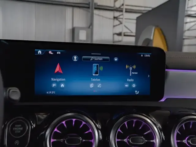 Mercedes-Benz CLA 220