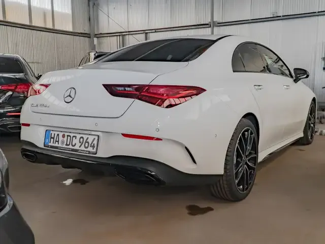 Mercedes-Benz CLA 220