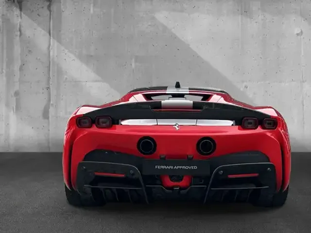 Ferrari SF90 Stradale