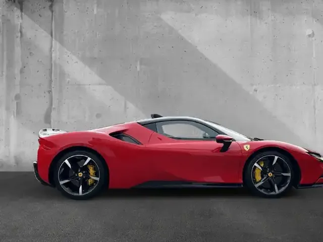 Ferrari SF90 Stradale