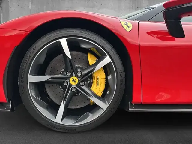 Ferrari SF90 Stradale