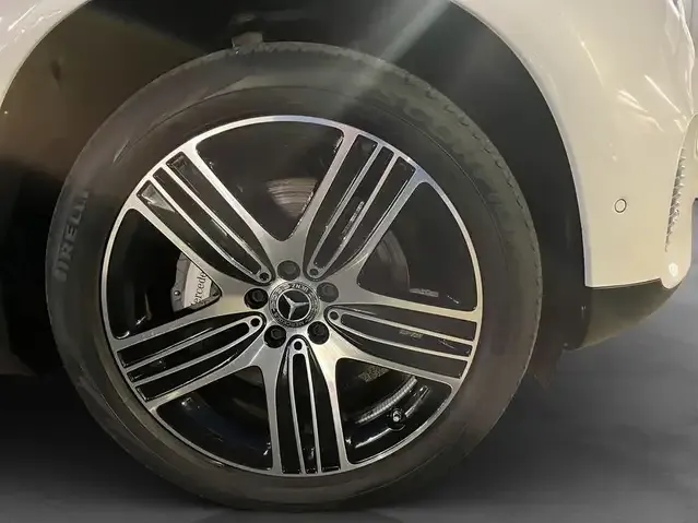 Mercedes-Benz EQC 400