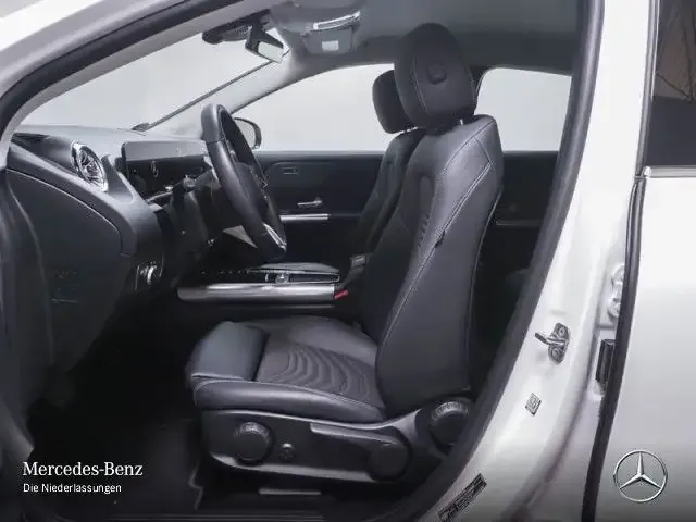 Mercedes-Benz EQA 250