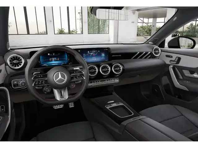 Mercedes-Benz CLA 35 AMG