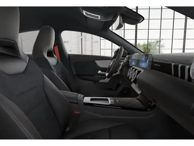 Mercedes-Benz CLA 35 AMG