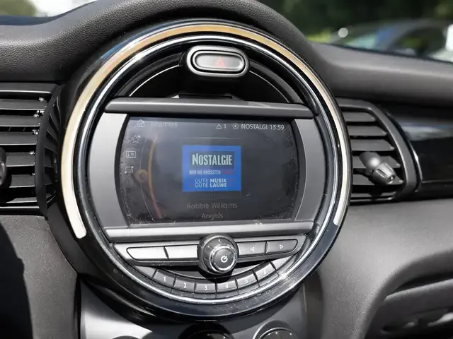 MINI Cooper Cabrio
