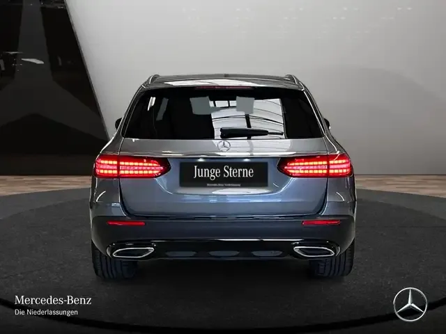Mercedes-Benz E 400