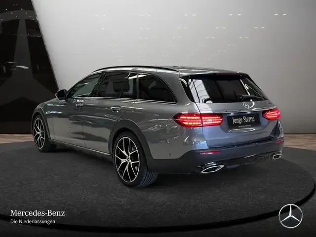 Mercedes-Benz E 400