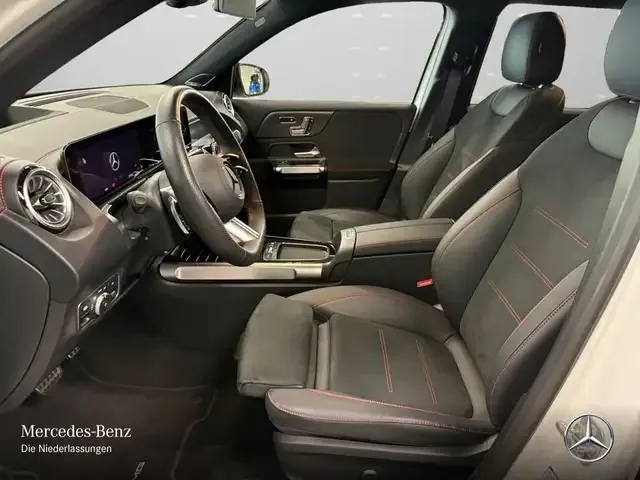 Mercedes-Benz EQB 300