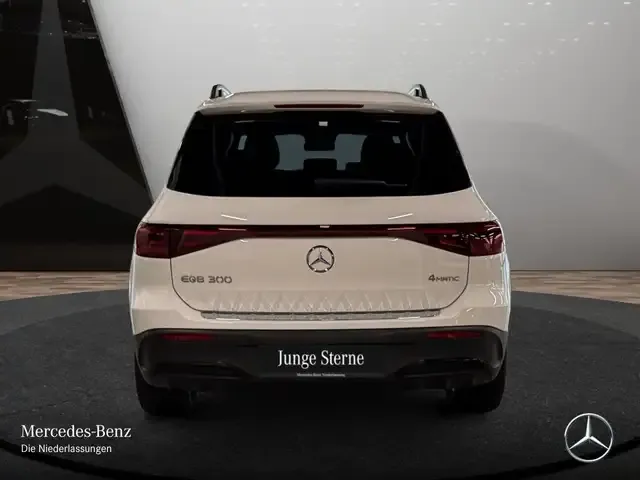 Mercedes-Benz EQB 300