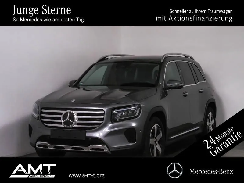 Mercedes-Benz GLB 220