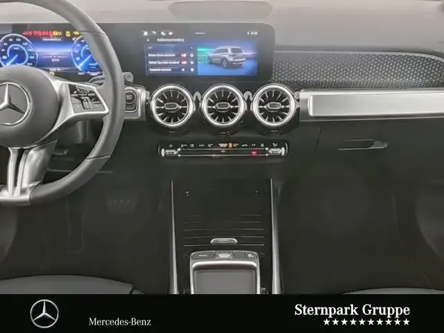 Mercedes-Benz EQB 300