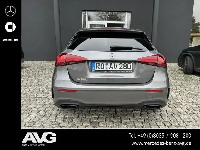 Mercedes-Benz A 180