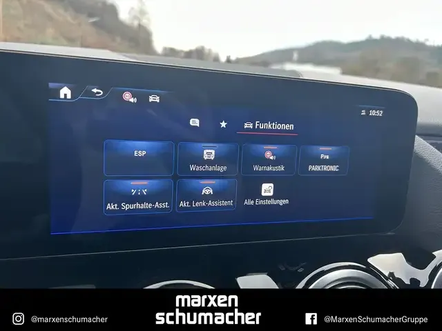 Mercedes-Benz EQA 300