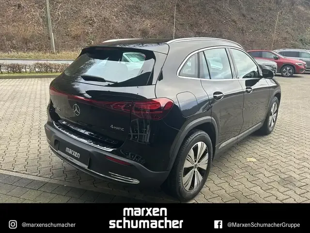 Mercedes-Benz EQA 300