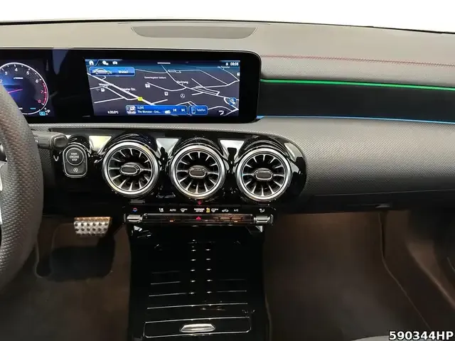 Mercedes-Benz CLA 220