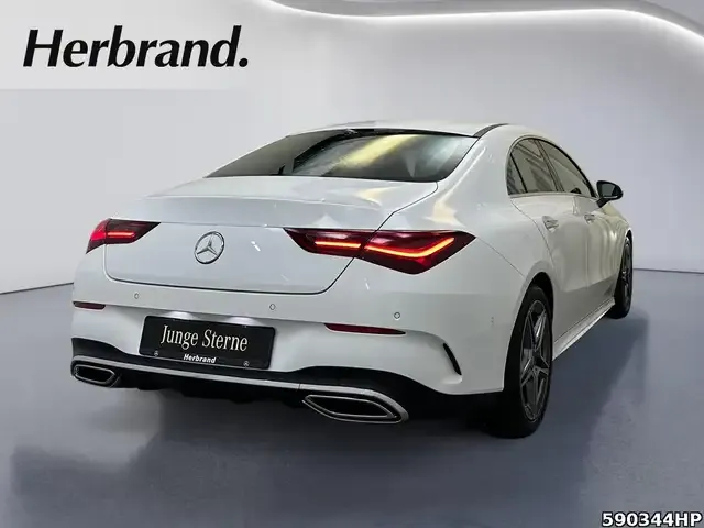 Mercedes-Benz CLA 220