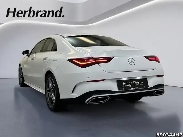 Mercedes-Benz CLA 220