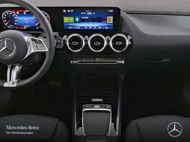 Mercedes-Benz GLA 220