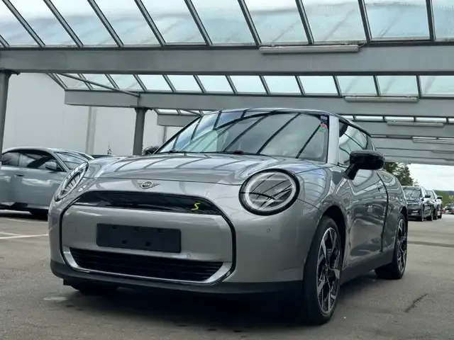 MINI Cooper SE