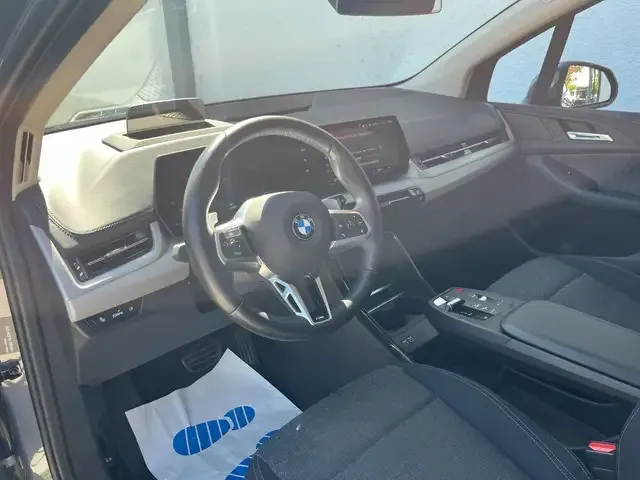 BMW 220