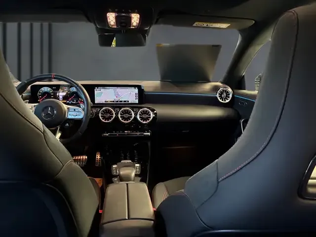 Mercedes-Benz CLA 45 AMG