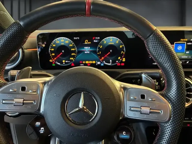 Mercedes-Benz CLA 45 AMG