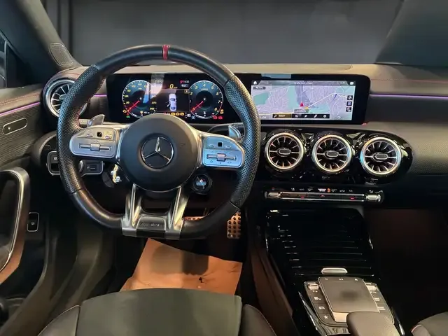 Mercedes-Benz CLA 45 AMG