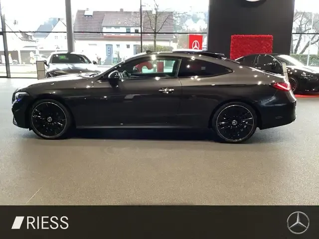 Mercedes-Benz CLE 220