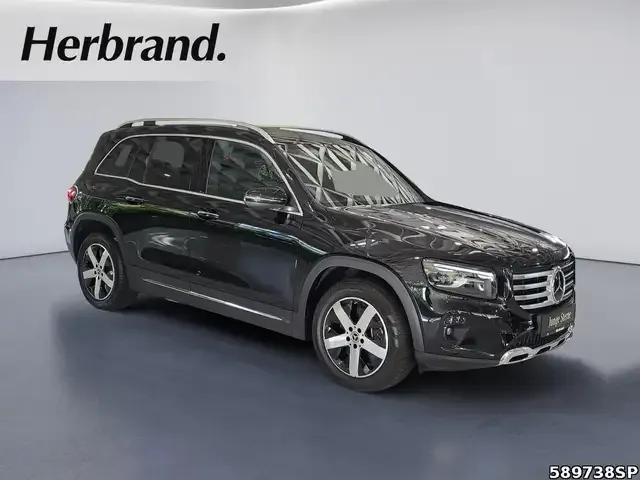 Mercedes-Benz GLB 220