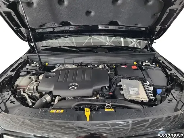Mercedes-Benz GLB 220